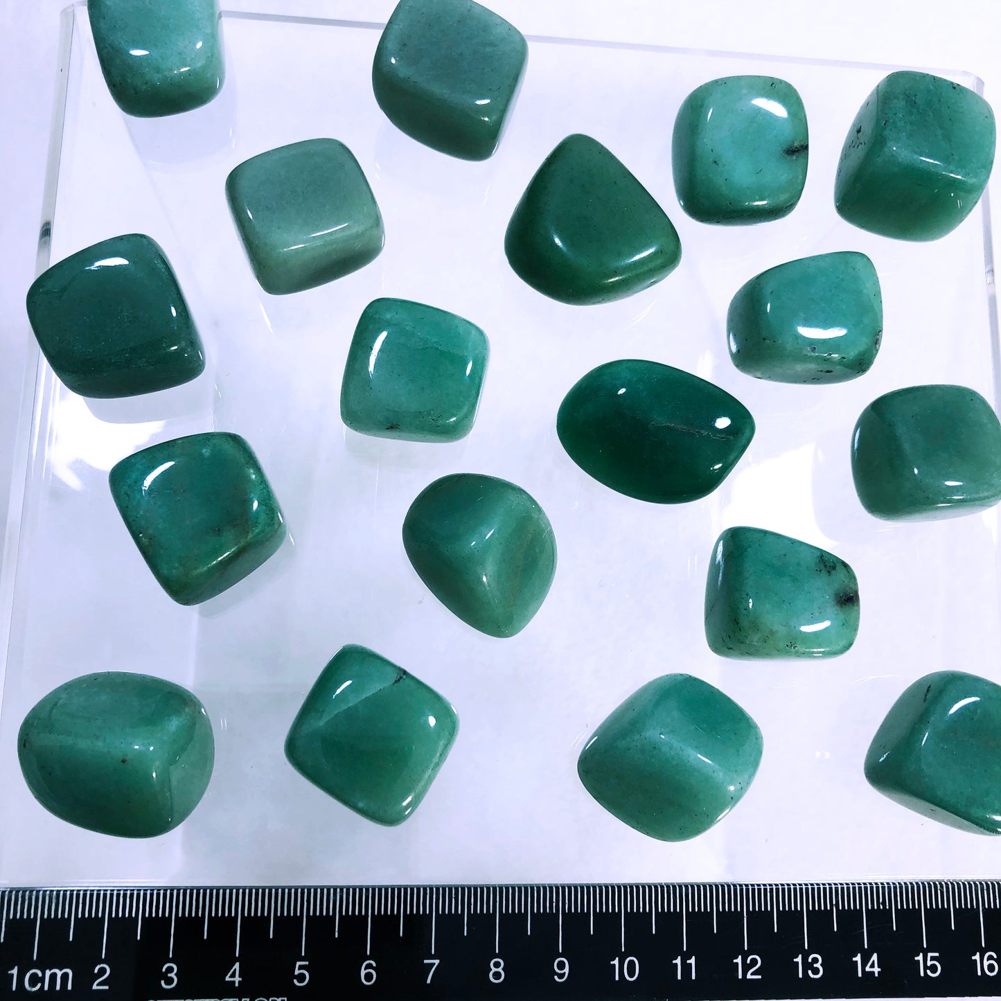 ONE Green Aventurine Tumbled