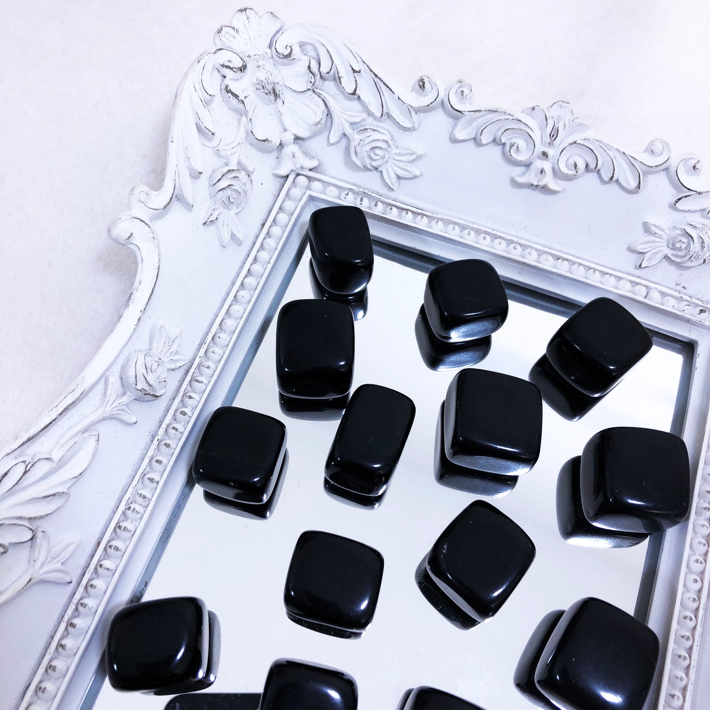 ONE Black Obsidian Tumbled
