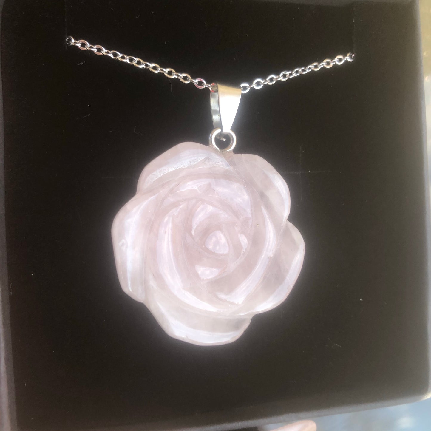 Natural Rose Quartz Carved Flower Necklace