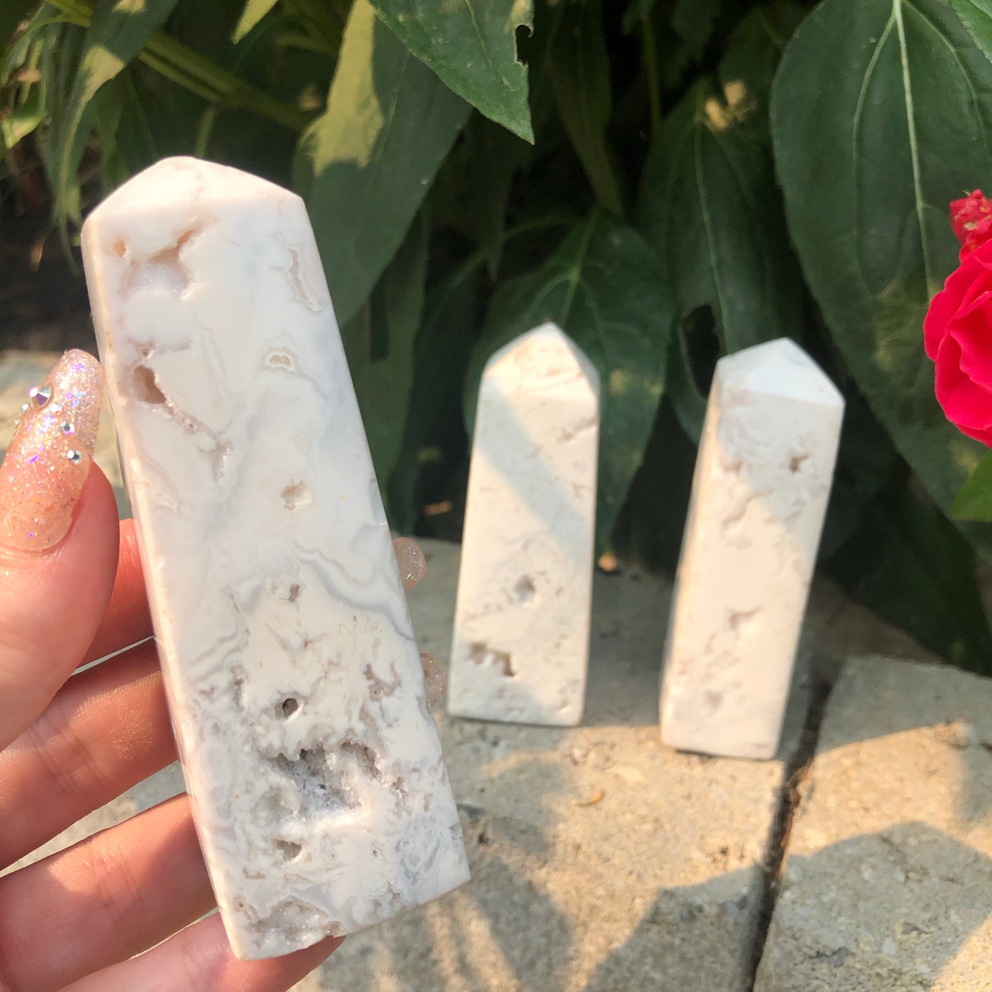 ONE High Grade Snow Agate Tower with Druzy