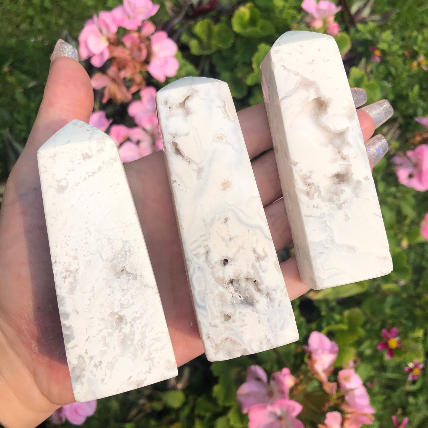 ONE High Grade Snow Agate Tower with Druzy