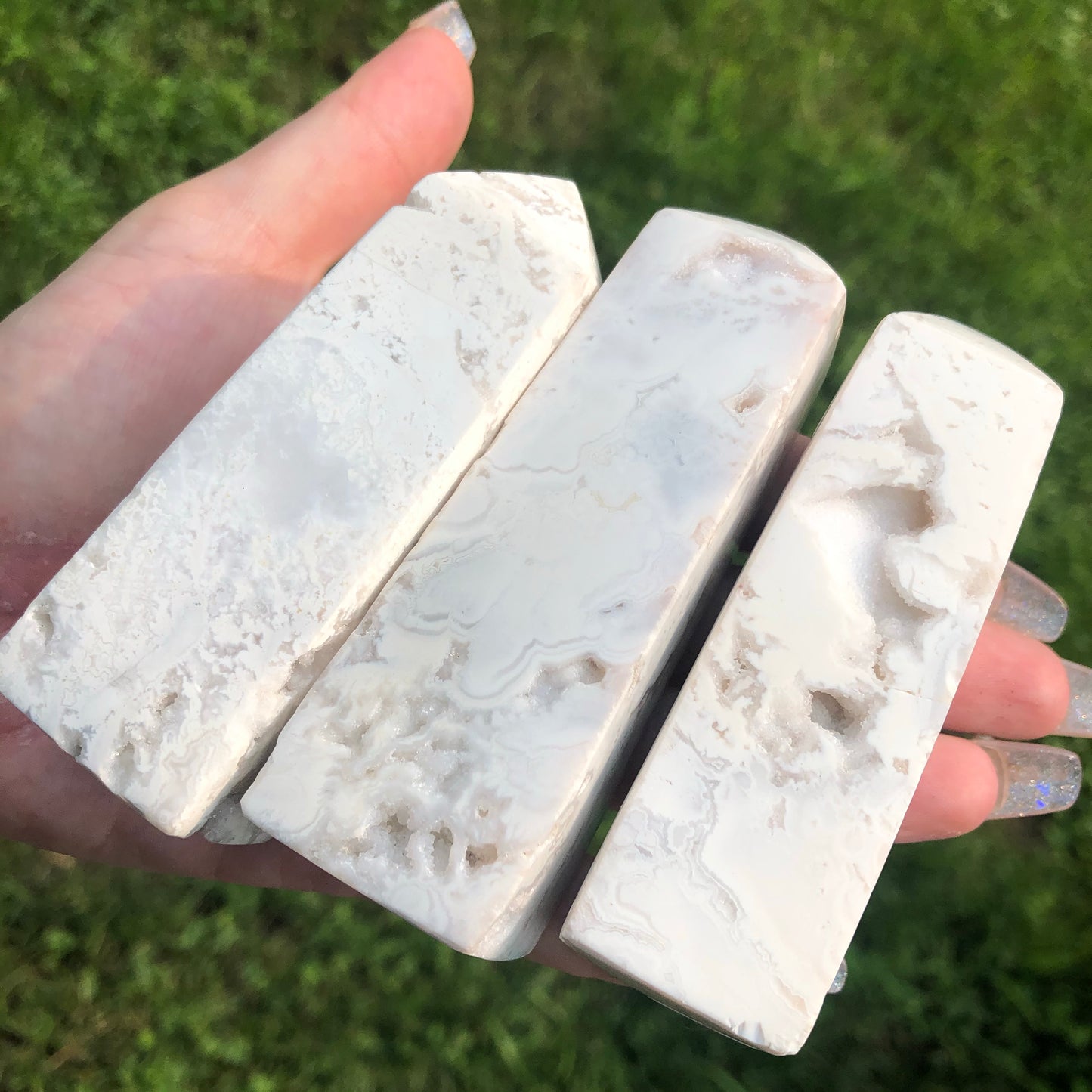 ONE High Grade Snow Agate Tower with Druzy