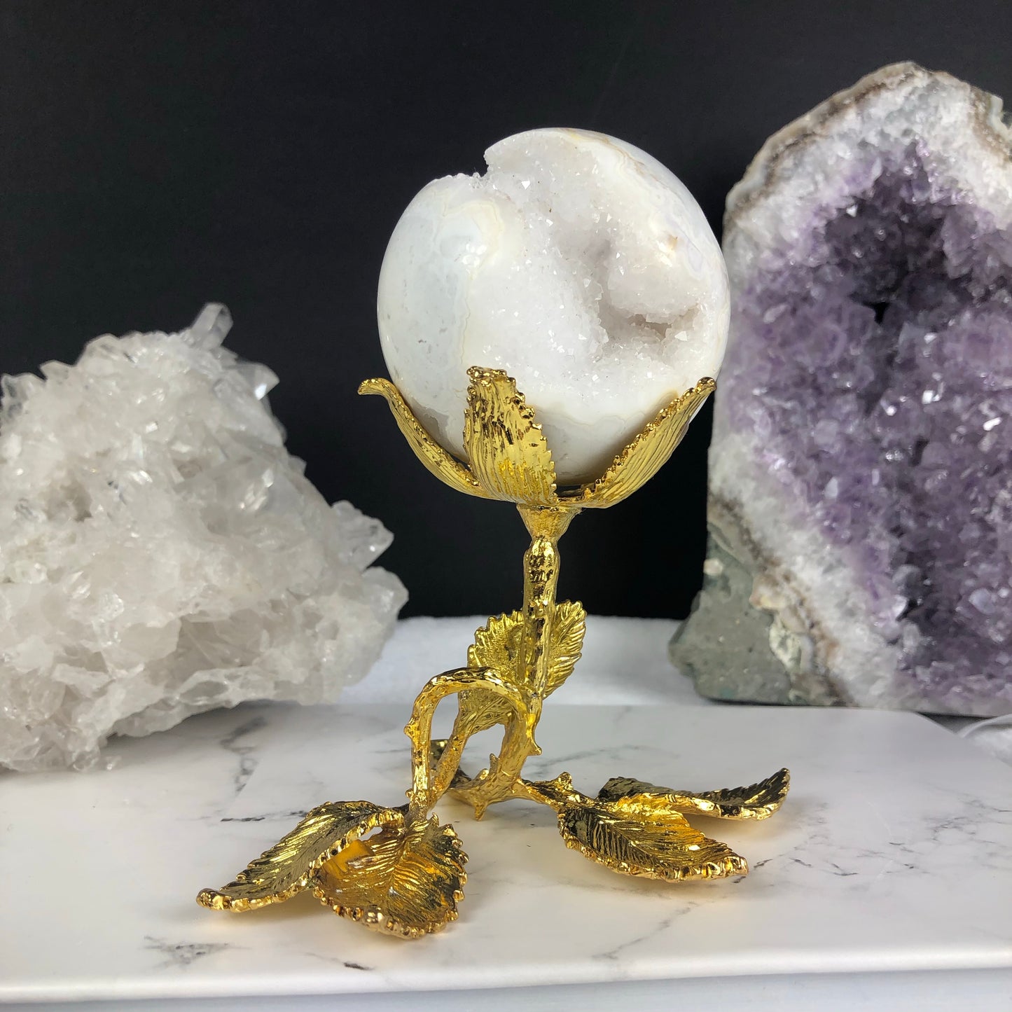 Flower Leaf sphere stand - Gold