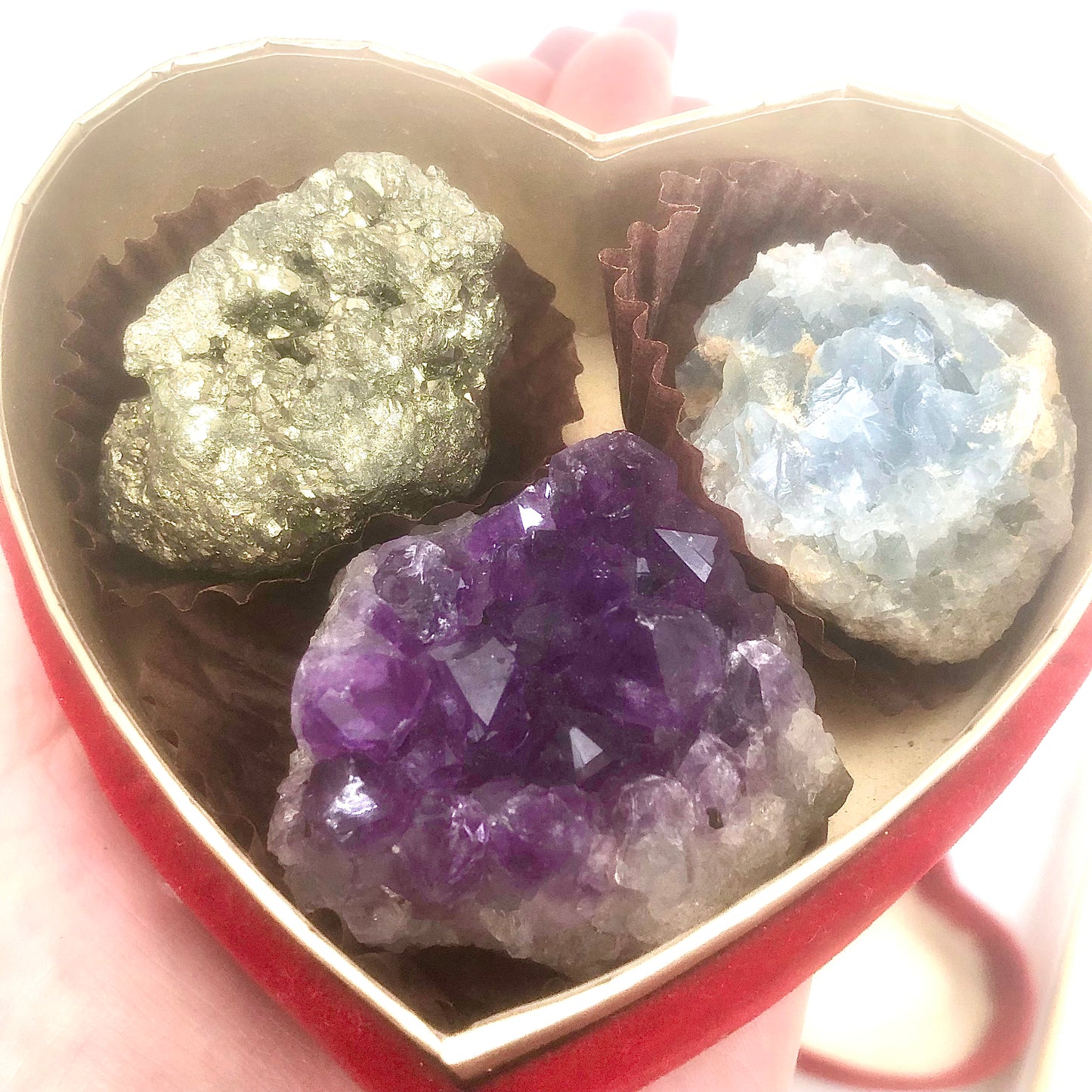 Velvet Heart Valentine Crystal Cluster Box