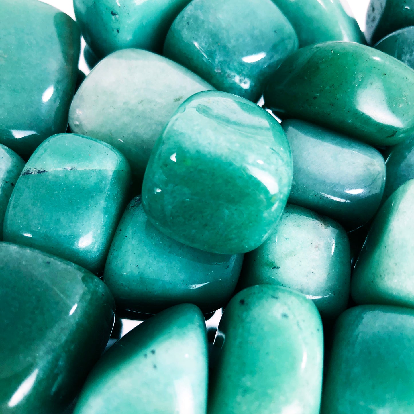 ONE Green Aventurine Tumbled